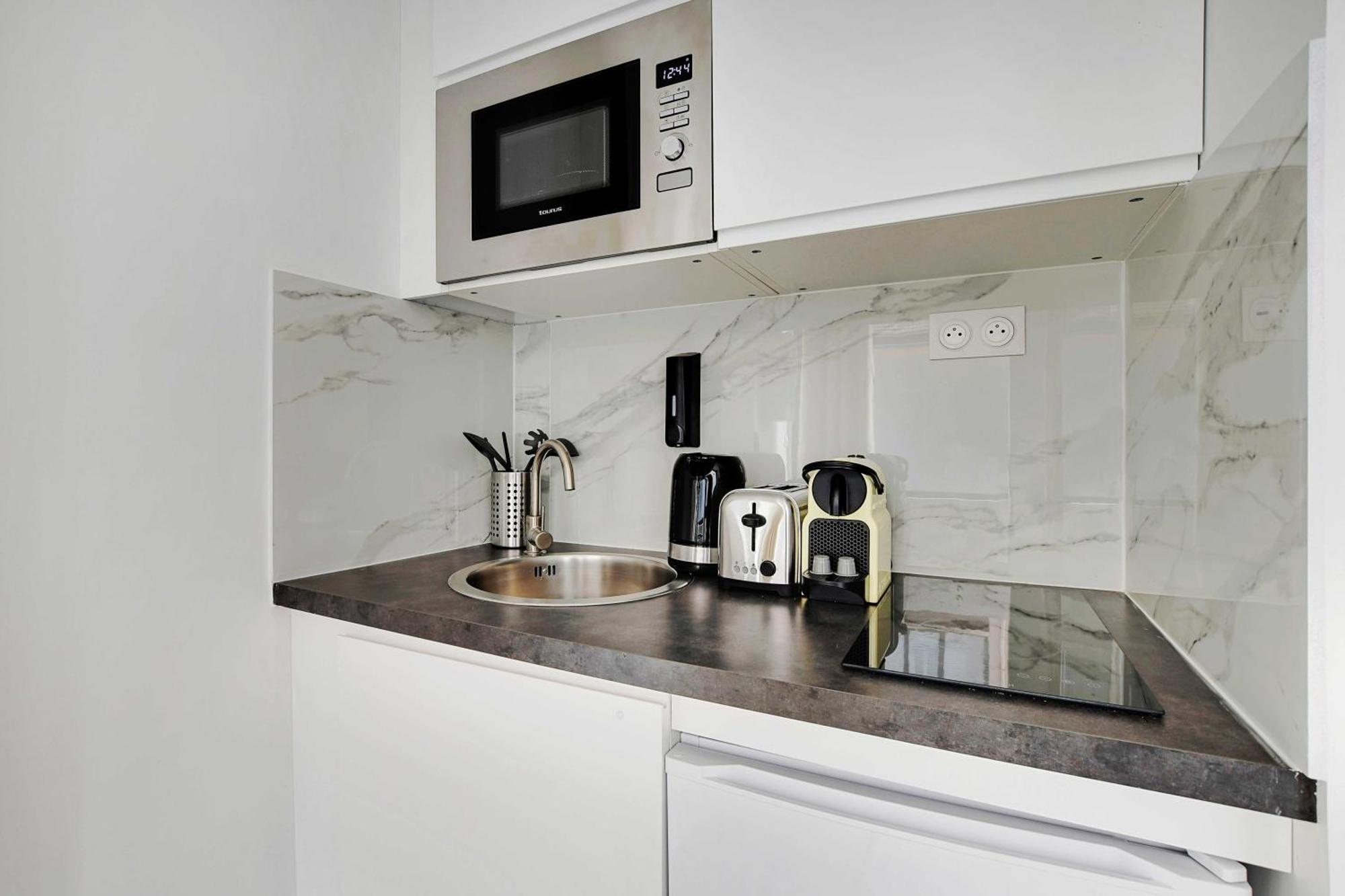 Newly Renovated Appartements Residence Republique Париж Екстериор снимка