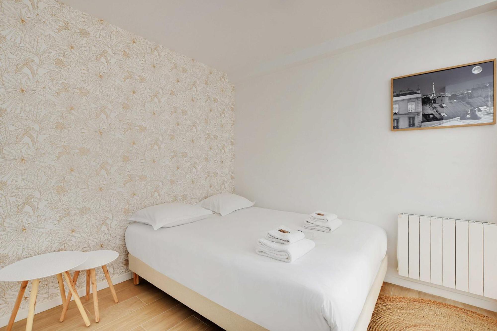 Newly Renovated Appartements Residence Republique Париж Екстериор снимка