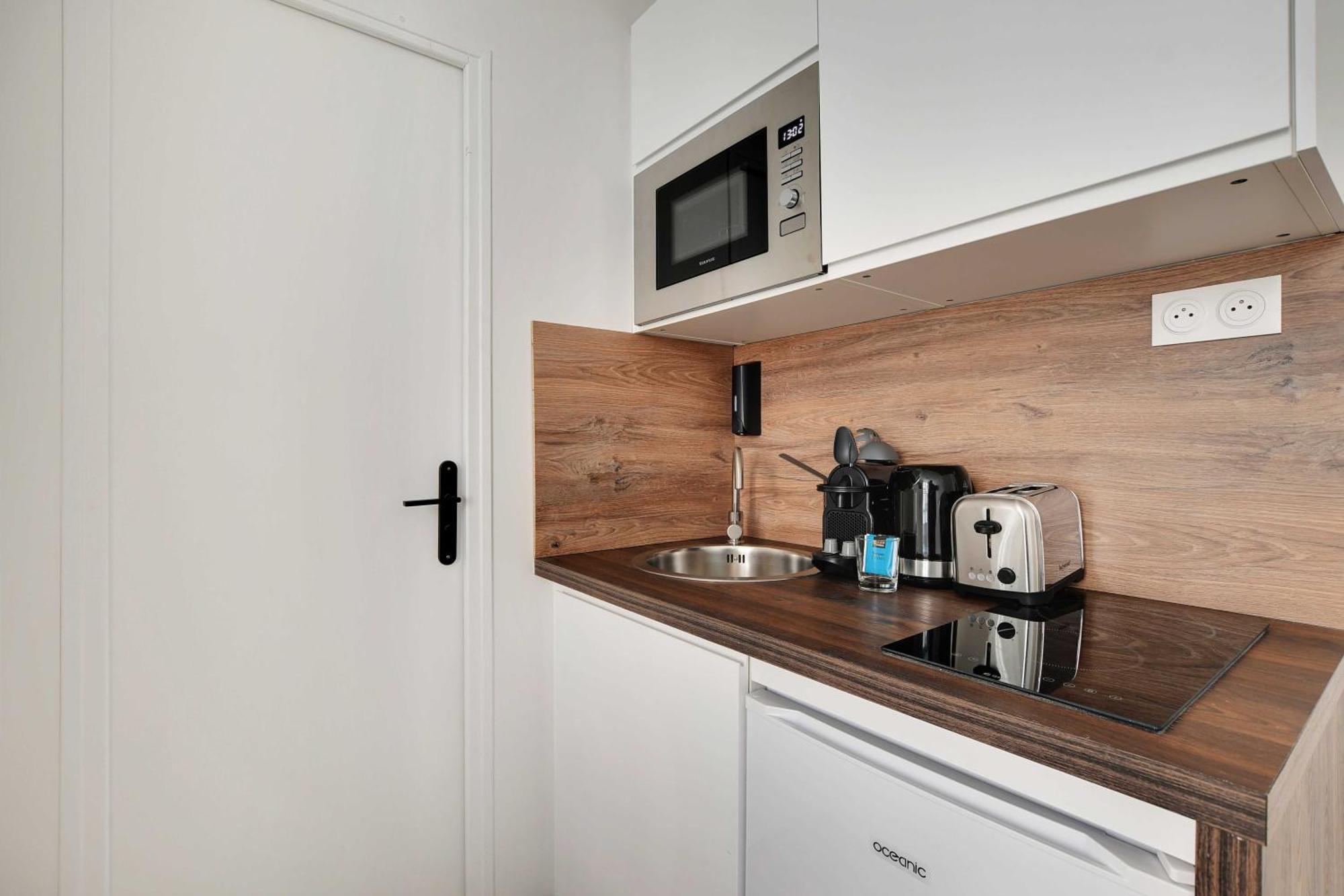 Newly Renovated Appartements Residence Republique Париж Екстериор снимка