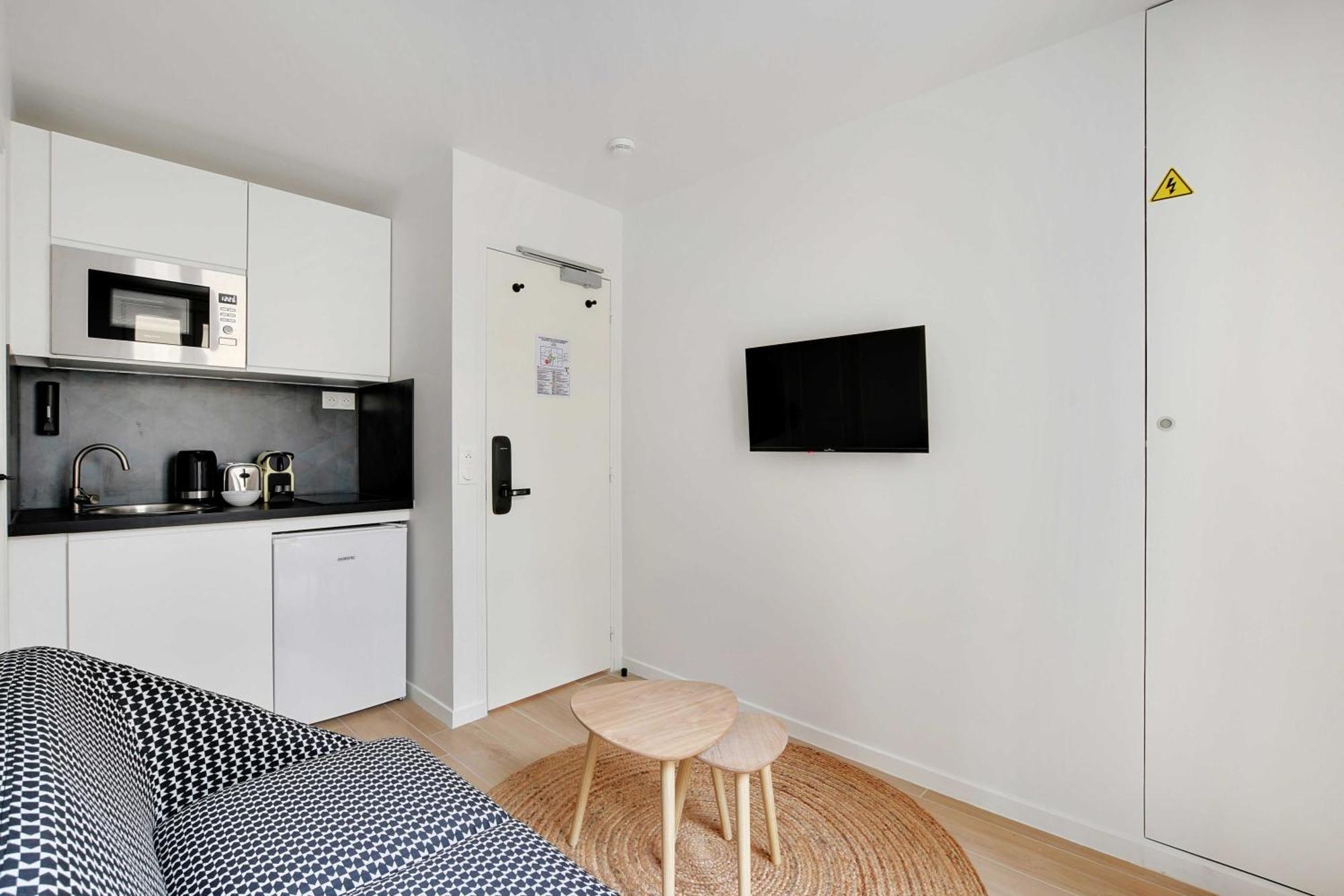 Newly Renovated Appartements Residence Republique Париж Екстериор снимка