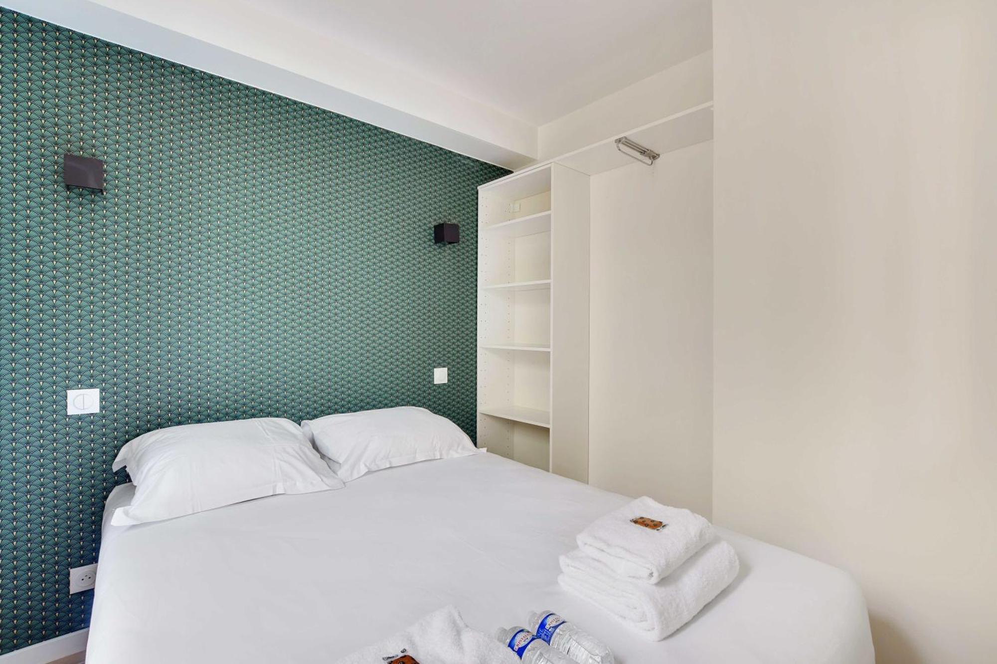 Newly Renovated Appartements Residence Republique Париж Екстериор снимка