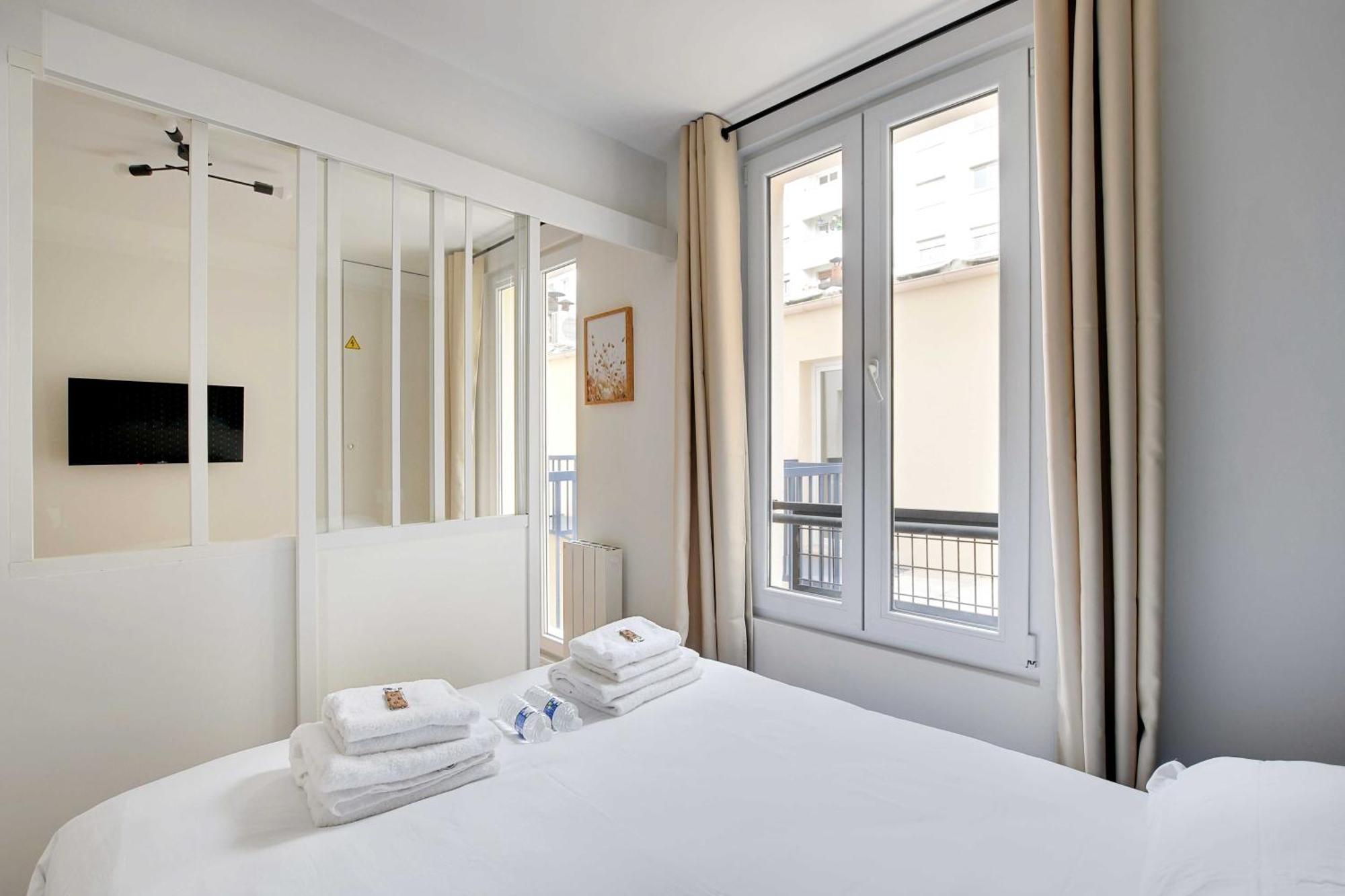 Newly Renovated Appartements Residence Republique Париж Екстериор снимка