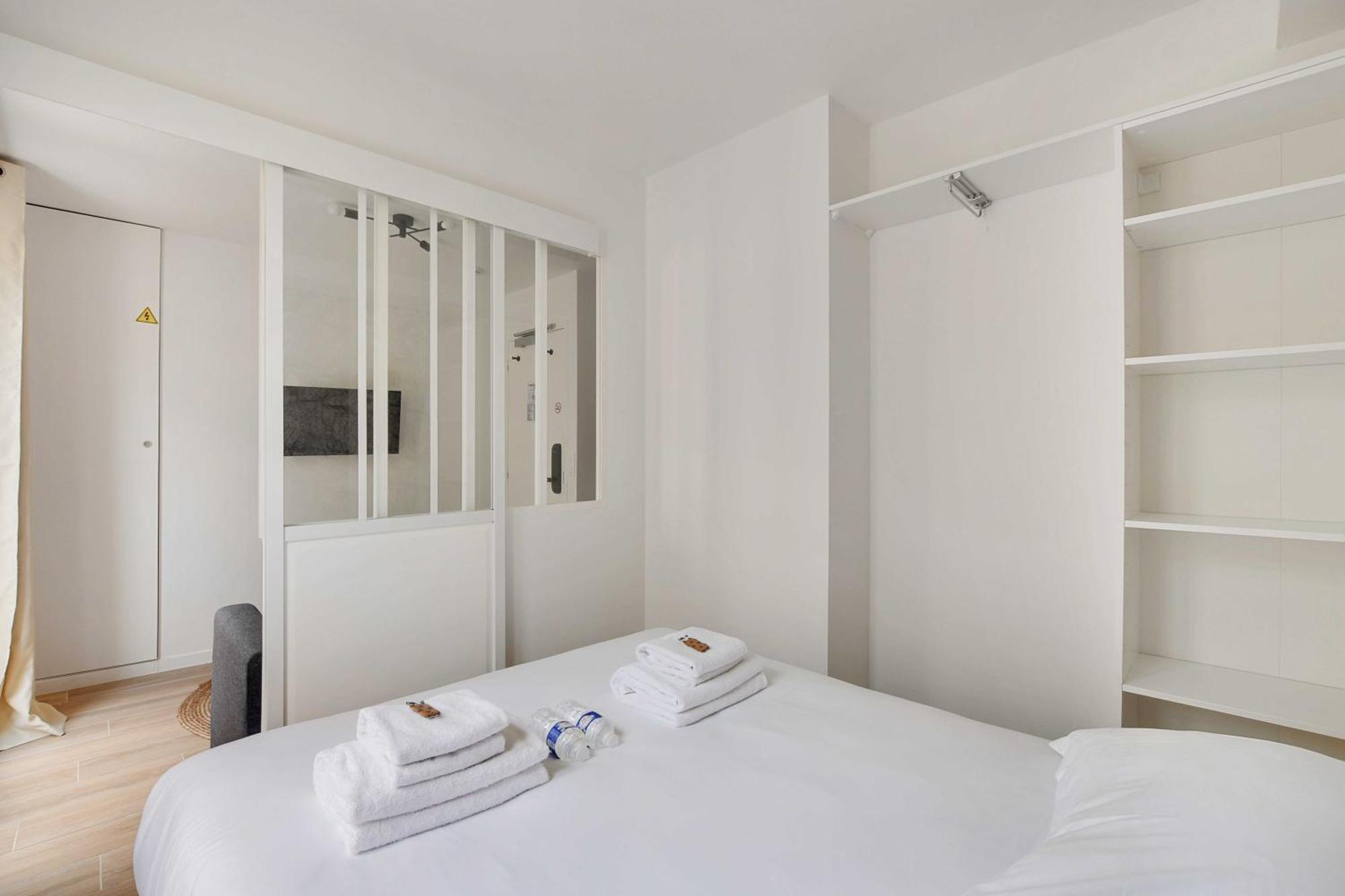 Newly Renovated Appartements Residence Republique Париж Екстериор снимка
